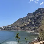 A Pie De Playa Con Amplia Terraza El Puertito