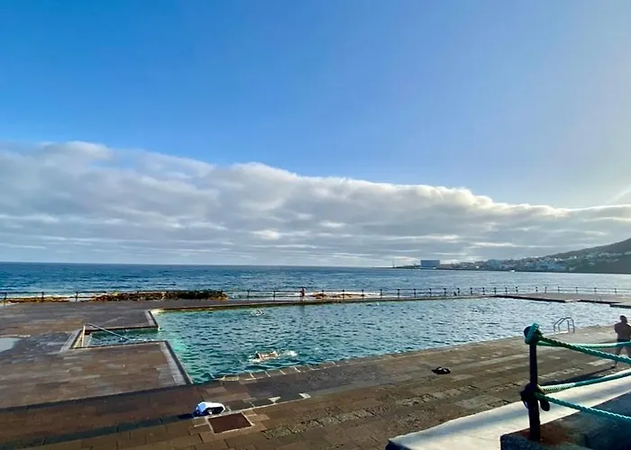 A Pie De Playa Con Amplia Terraza Apartamento *