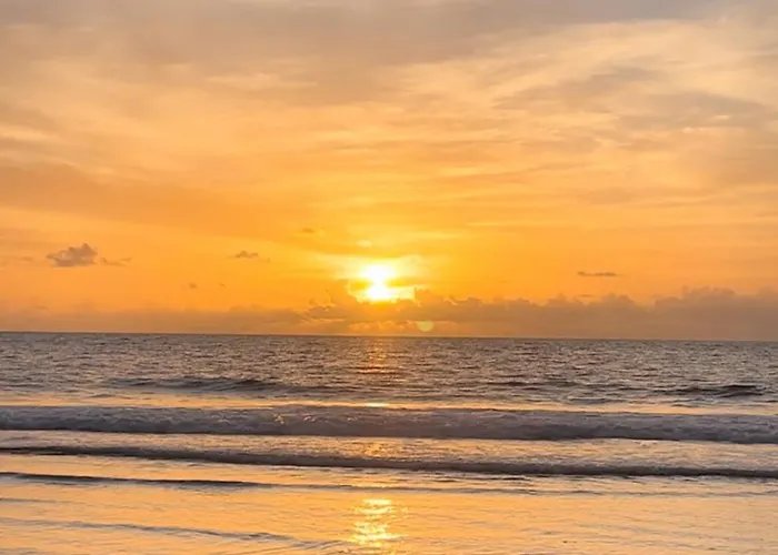 A Pie De Playa Con Amplia Terraza