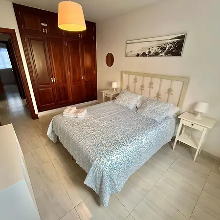 A Pie De Playa Con Amplia Terraza