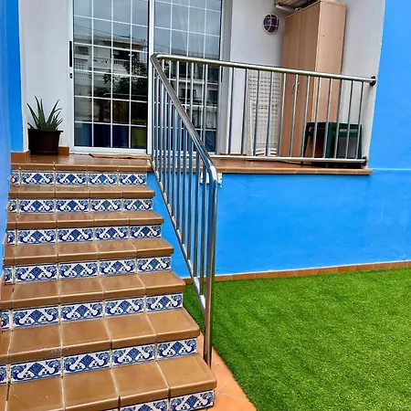 A Pie De Playa Con Amplia Terraza *